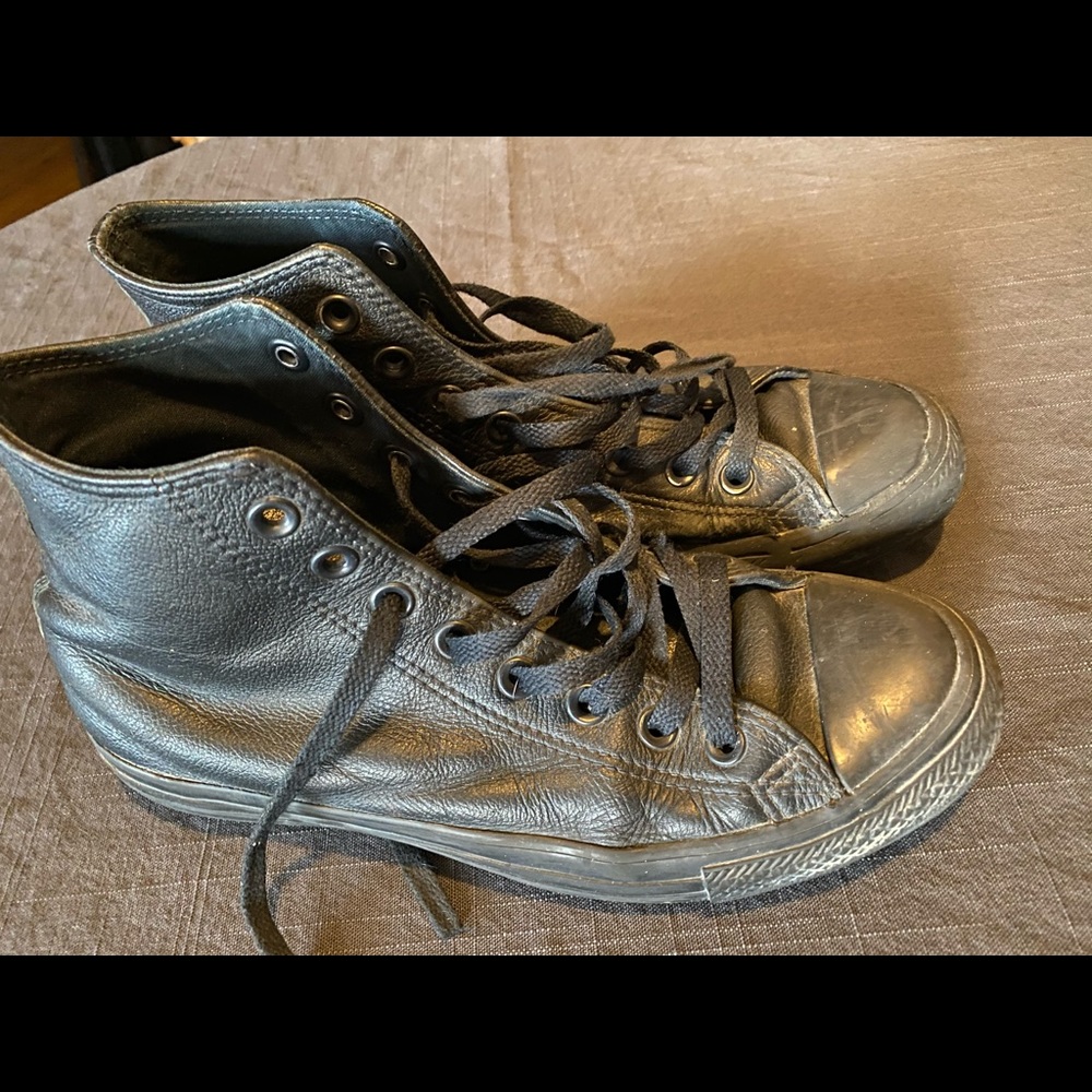 Leather high tops Converse